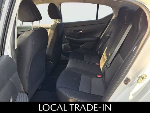 Used 2022 Nissan Sentra SV FWD image 6