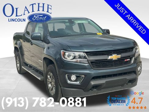Used 2019 Chevrolet Colorado Z71 AWD/4WD image 2