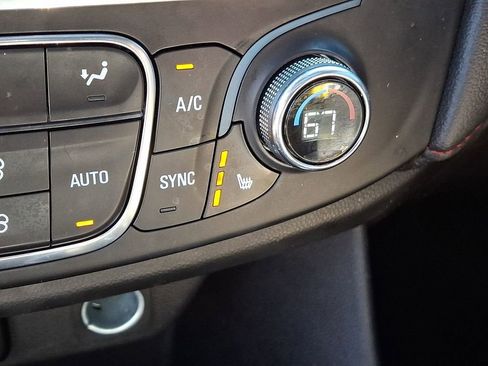 Used 2023 Chevrolet Traverse RS AWD/4WD image 31