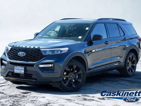 Used 2023 Ford Explorer ST-Line w/ Class IV Trailer Tow Package AWD/4WD image 1