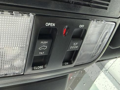 Used 2025 Honda Odyssey Sport-L image 49