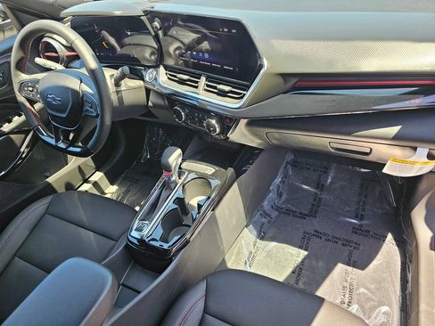 New 2026 Chevrolet Trax RS w/ Sunroof Package FWD image 8