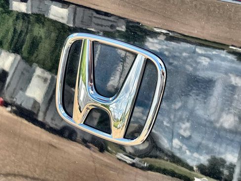 Used 2016 Honda Accord EX image 17