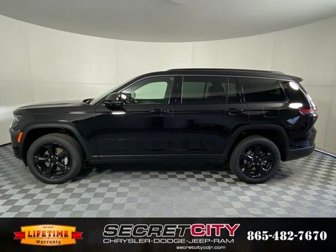 New 2026 Jeep Grand Cherokee L Limited AWD/4WD image 4
