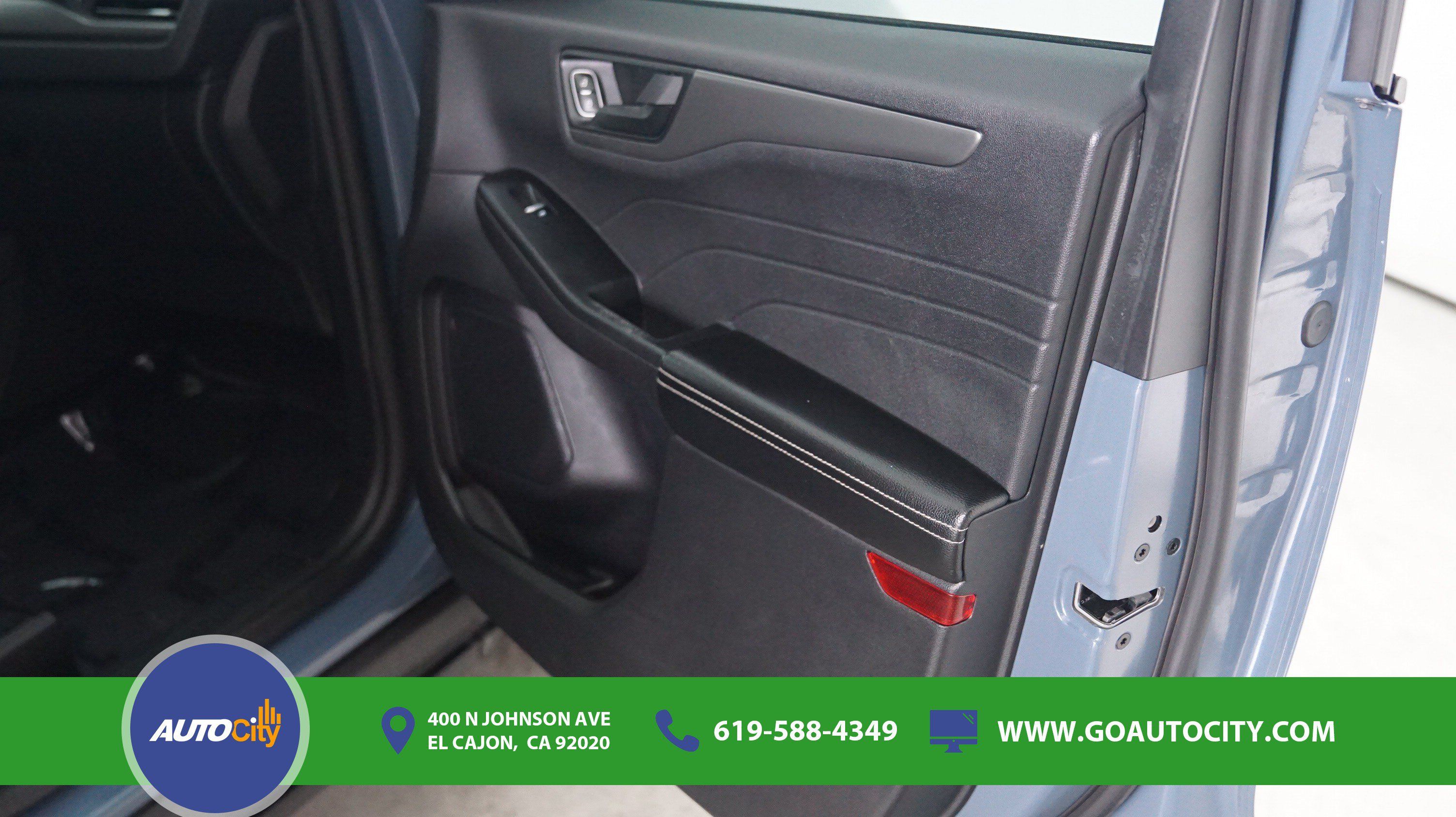 Used 2025 Ford Escape Active FWD image 15