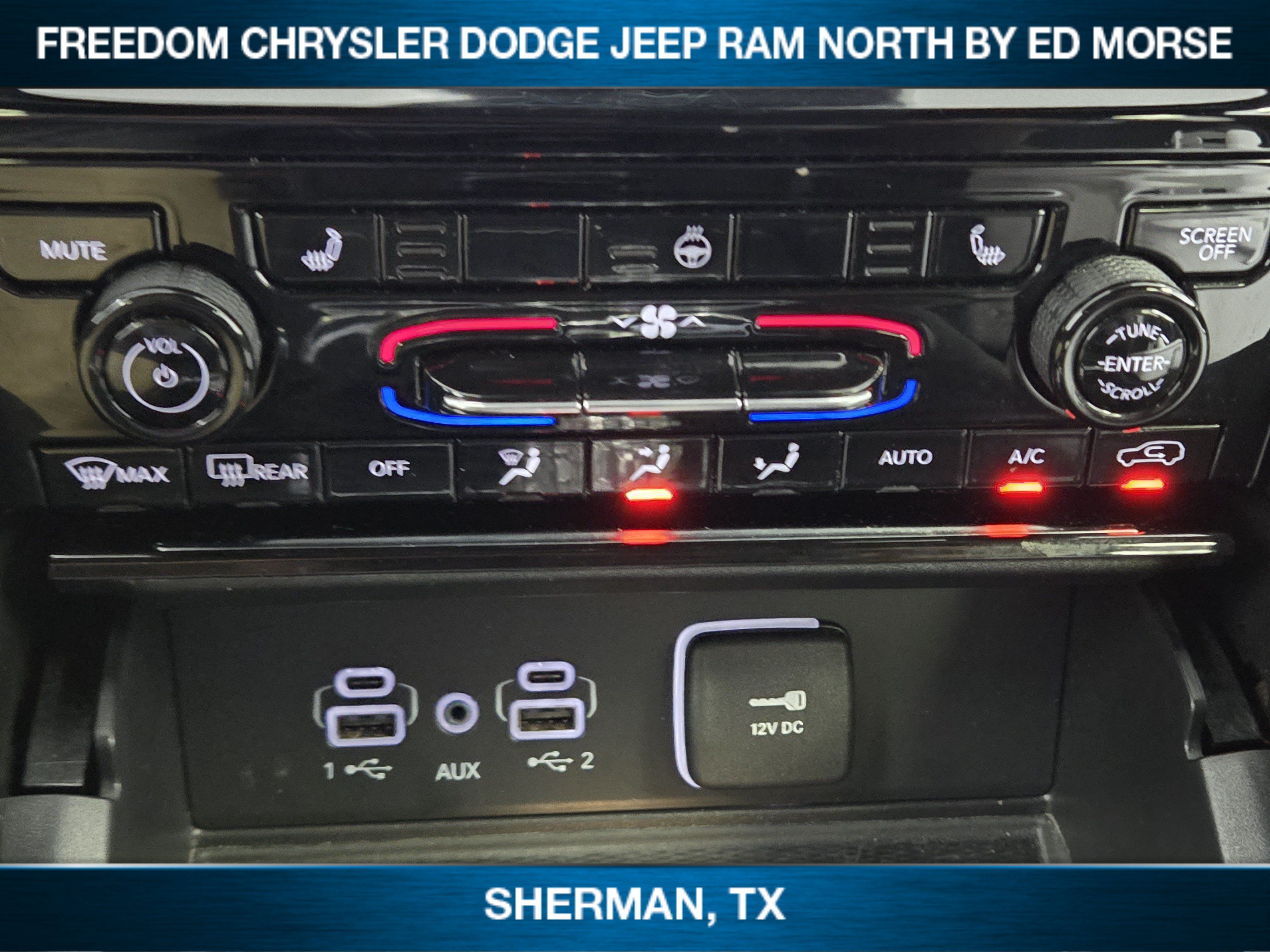 Used 2025 Jeep Grand Cherokee Altitude AWD/4WD image 13