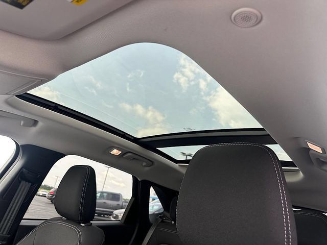 New 2024 Ford Escape Active w/ Tech Pack #1 AWD/4WD image 16
