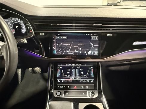 Used 2021 Audi Q8 Premium Plus w/ Premium Plus Package AWD/4WD image 36