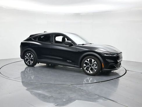 Used 2025 Ford Mustang Mach-E Select image 3