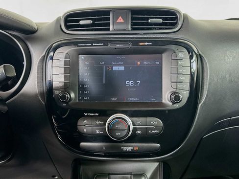 Used 2017 Kia Soul + w/ Audio Package image 13