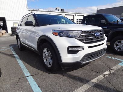 Certified 2023 Ford Explorer XLT w/ Equipment Group 202A