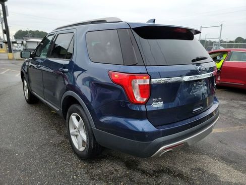 Used 2016 Ford Explorer XLT w/ Equipment Group 202A image 5
