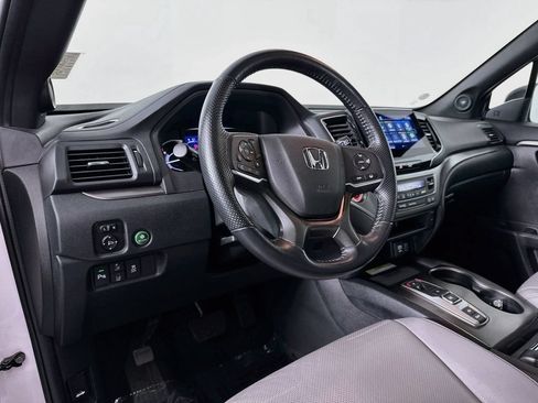 Used 2023 Honda Passport EX-L image 10