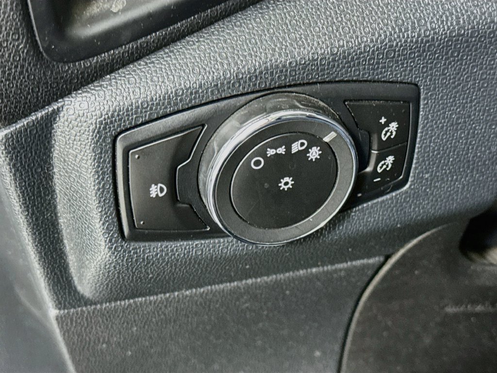 Used 2020 Ford EcoSport SE AWD/4WD image 10