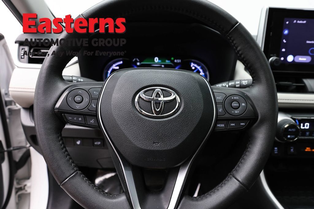 Used 2024 Toyota RAV4 XLE w/ Convenience Package AWD/4WD image 12