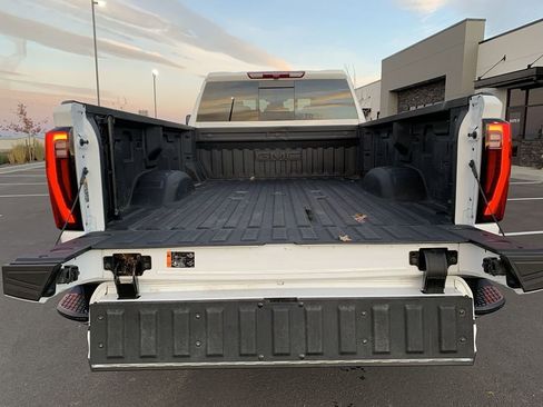 Used 2024 GMC Sierra 3500 SLT w/ SLT Premium Package image 14