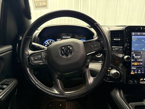 Used 2022 RAM 1500 Limited w/ Body Color Bumper Group AWD/4WD image 18