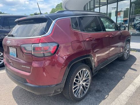 Used 2022 Jeep Compass Limited w/ Elite Group AWD/4WD image 3