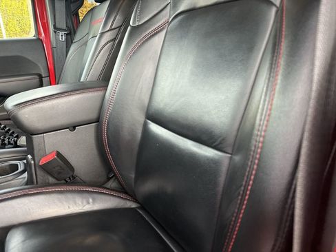 Used 2020 Jeep Gladiator Rubicon image 9