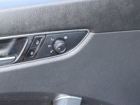 Used 2018 Volkswagen Passat 3.6 image 20