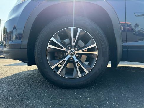 Used 2016 Toyota Highlander XLE w/ Protection Package #3 AWD/4WD image 26