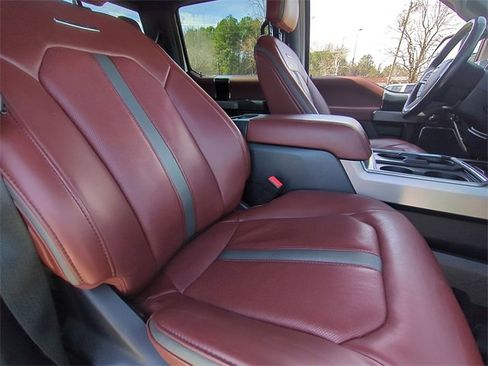 Used 2022 Ford F350 Platinum w/ FX4 Off-Road Package image 34