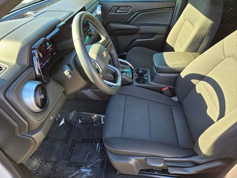 Certified 2024 Chevrolet Colorado LT w/ LT Convenience Package image 9