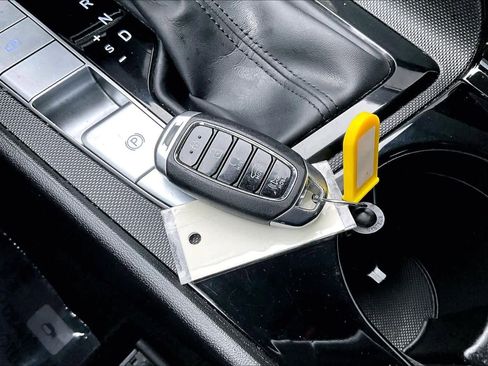 Used 2022 Hyundai Elantra SEL w/ Convenience Package image 14