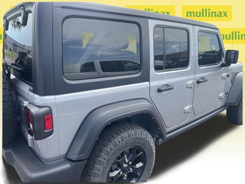 Used 2021 Jeep Wrangler Unlimited Sport AWD/4WD image 11