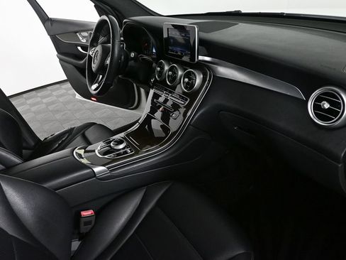 Used 2019 Mercedes-Benz GLC 300 4MATIC Coupe image 24