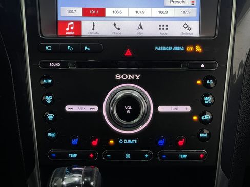 Used 2018 Ford Explorer Limited w/ Equipment Group 301A image 25