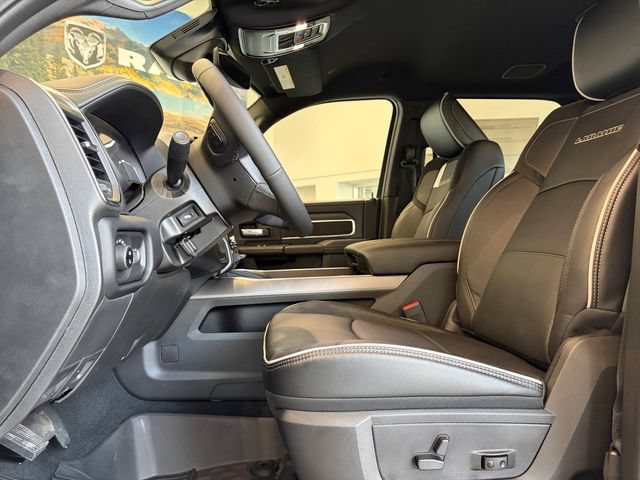 New 2026 RAM 2500 Laramie AWD/4WD image 13