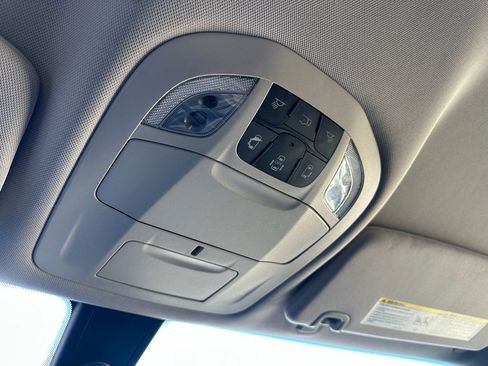 Used 2017 Chrysler Pacifica Touring image 24