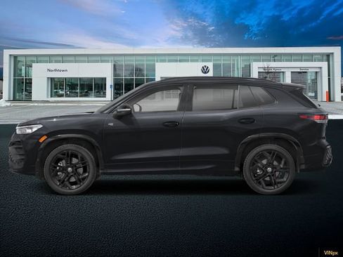 New 2026 Volkswagen Tiguan SE R-Line AWD/4WD image 3