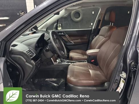 Used 2017 Subaru Forester 2.5i Touring AWD/4WD image 11