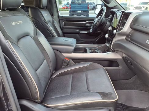 Used 2021 RAM 1500 Laramie w/ Sport Appearance Package AWD/4WD image 14