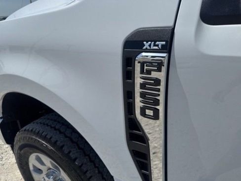 Used 2024 Ford F250 XLT w/ FX4 Off-Road Package image 25