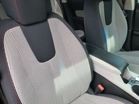 Used 2011 Chevrolet Equinox LT FWD image 39