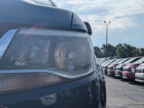 Used 2019 Chevrolet Colorado W/T RWD image 9