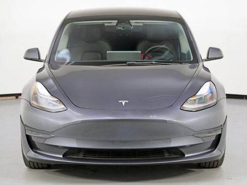 Used 2023 Tesla Model 3 Standard Range image 45
