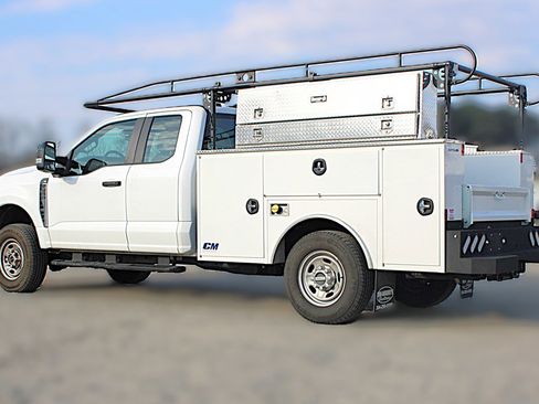 Used 2024 Ford F250 XL w/ XL Driver Assist Package image 4