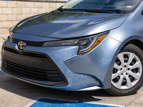 Used 2023 Toyota Corolla LE FWD image 8