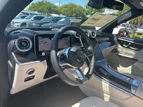 New 2026 Mercedes-Benz GLC 300 4MATIC image 18