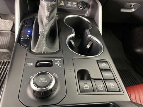 Used 2023 Toyota Highlander XSE image 24