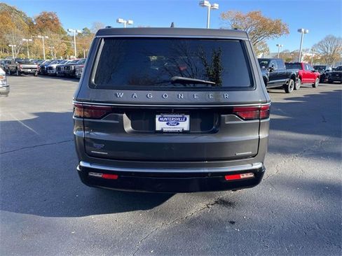 Used 2022 Jeep Wagoneer Series II w/ Premium Group I image 5