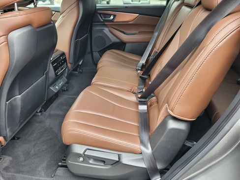 Used 2024 Acura MDX SH-AWD w/ Technology Package image 12