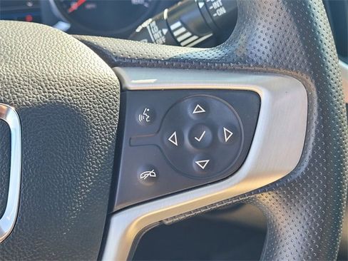 Used 2022 GMC Terrain SLE w/ Driver Convenience Package image 15