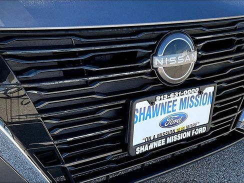 Used 2024 Nissan Altima 2.5 SV image 34