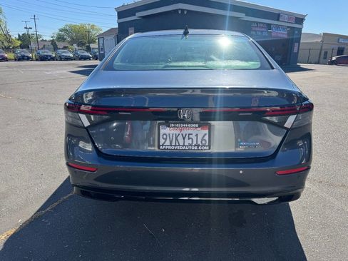 Used 2024 Honda Accord Touring image 6