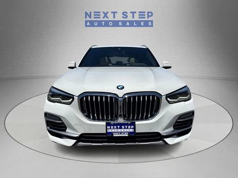 Used 2019 BMW X5 xDrive40i w/ Convenience Package AWD/4WD image 2